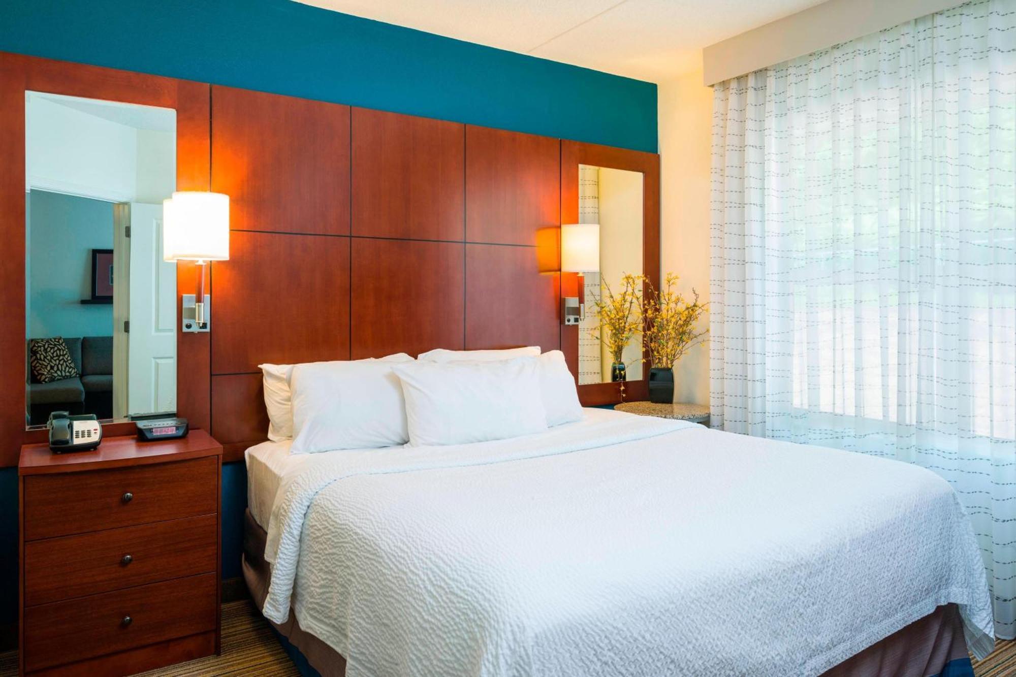 By Marriott Philadelphia