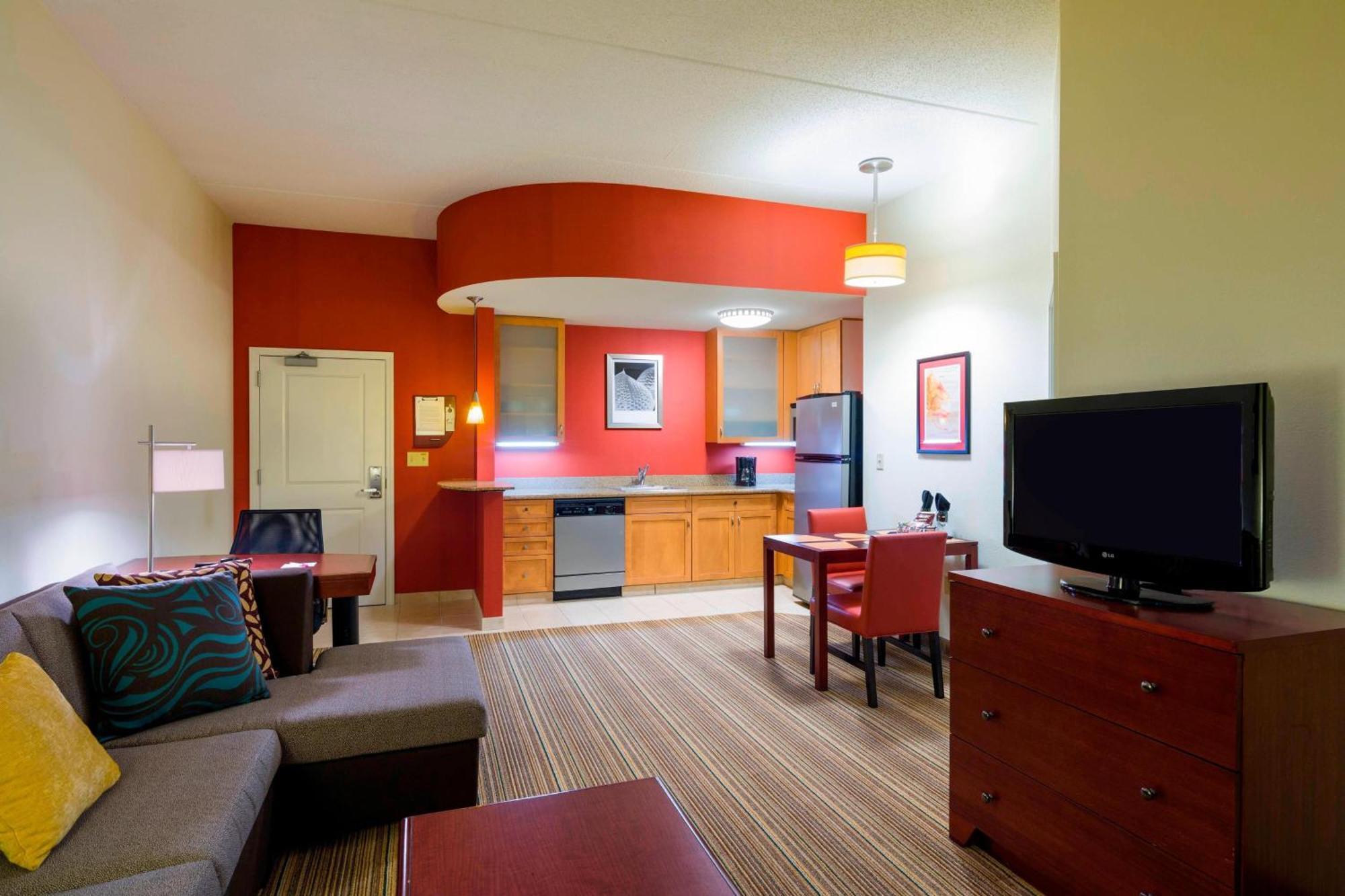 Hotel By Marriott Philadelphia 3*